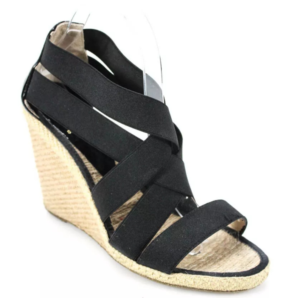 VC SIGNATURE SANDALS 8 BLACK NYLON PATENT WEDGES